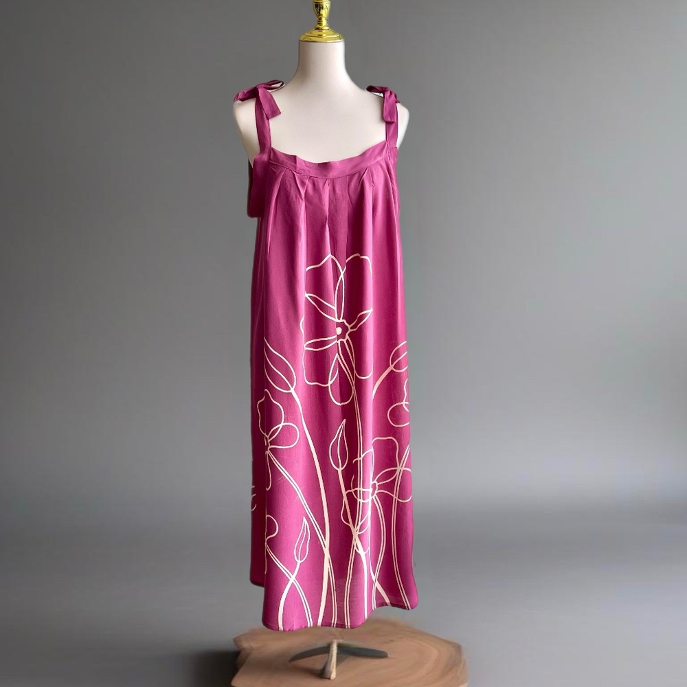 CLEARANCE  SOLD AS  IS.  Purple Tie on Shoulder Dress With Floral Patten